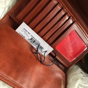 Dooney & Bourke pebble grain wallet